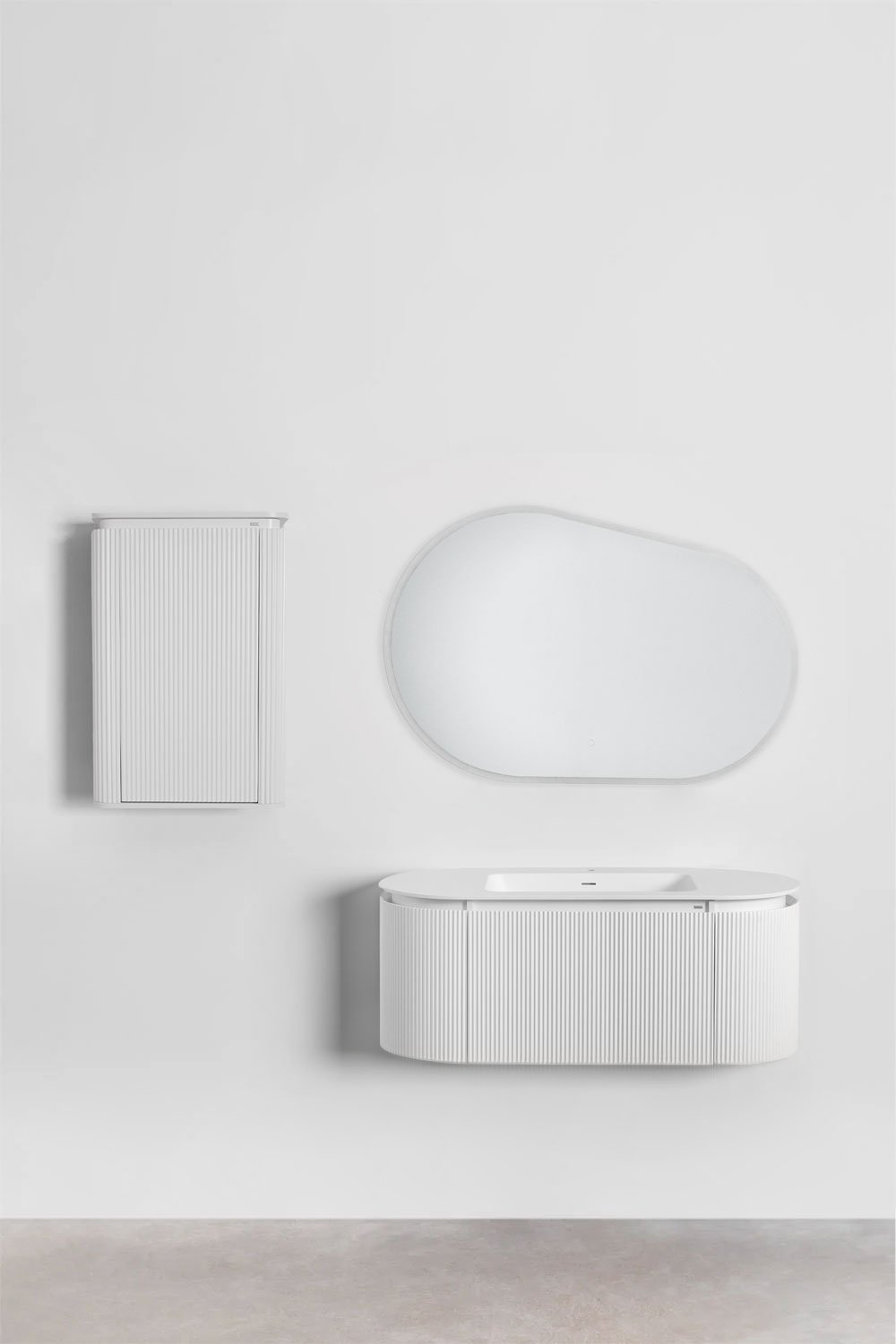 Set mobili da bagno in legno Carsone con lavabo integrato, immagine della galleria 1