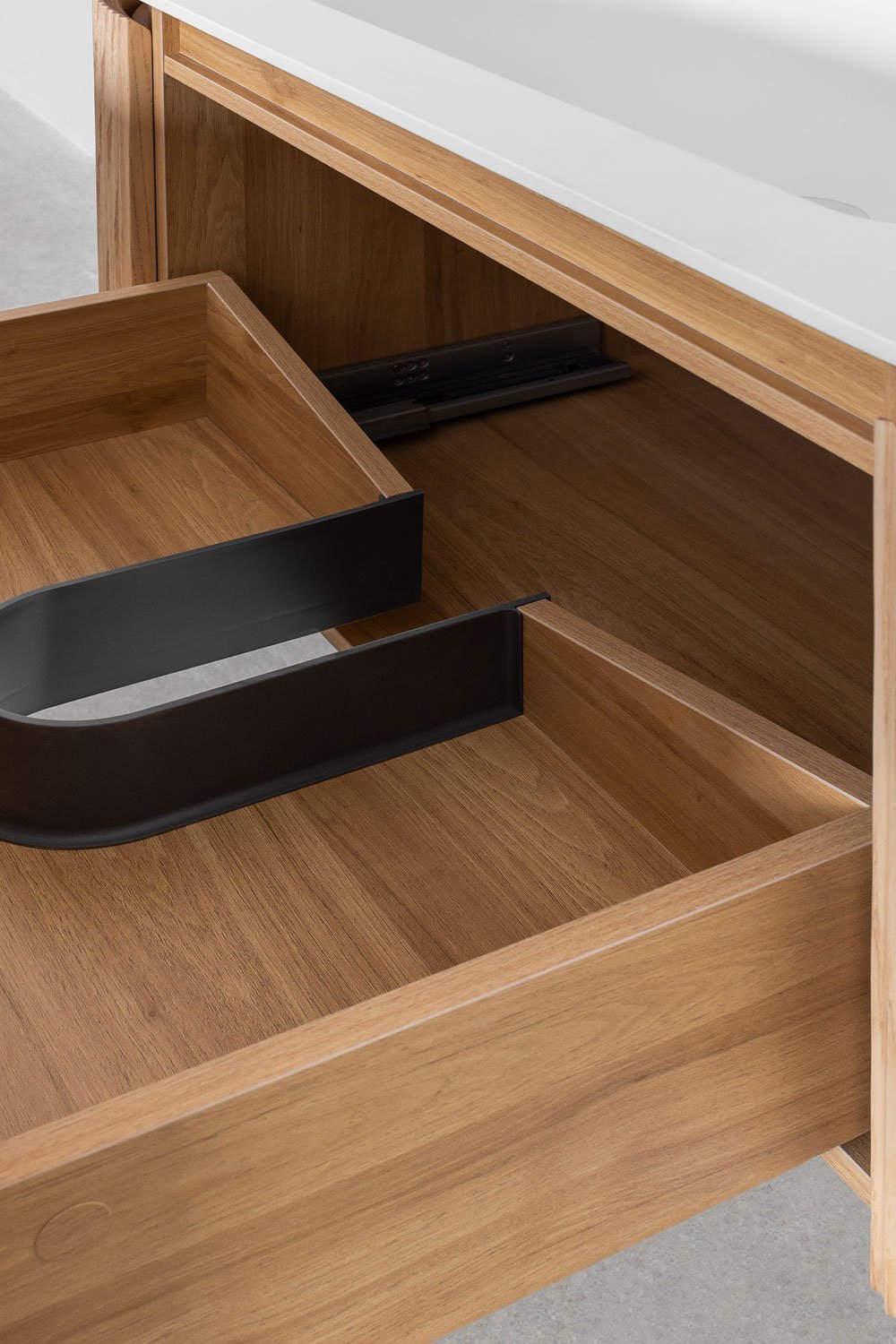 Set mobili da bagno in legno Carsone con lavabo integrato, immagine della galleria 6