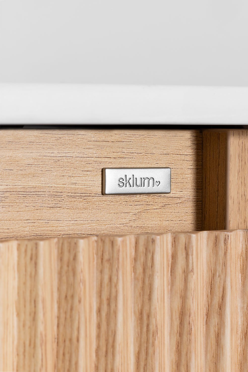 Set mobili da bagno in legno Carsone con lavabo integrato, immagine della galleria 7