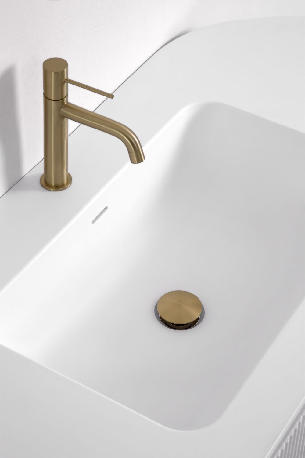 Set mobili da bagno in legno Carsone con lavabo integrato, immagine della galleria 4