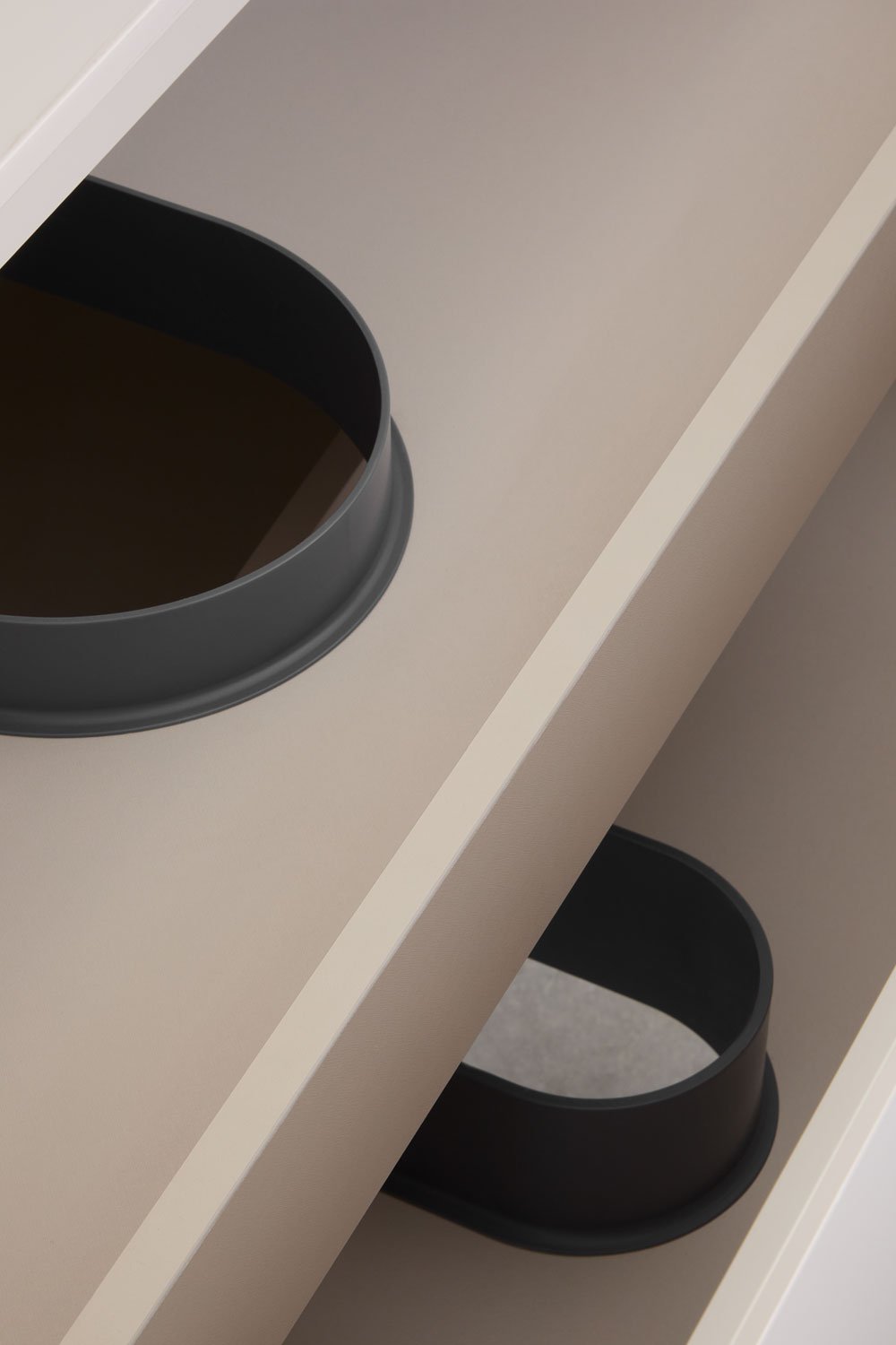 Set mobili da bagno in legno Macrae con lavabo integrato    , immagine della galleria 6