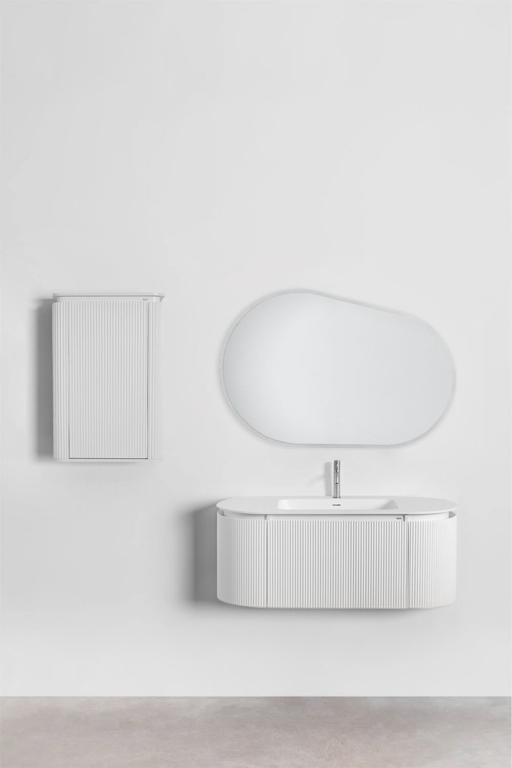 Set mobili da bagno in legno Carsone con lavabo integrato, immagine della galleria 1