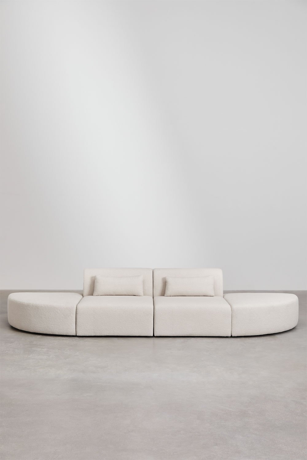 Sofà modulare a 2 pezzi con 2 pouf triangolari in tessuto bouclé Borjan, immagine della galleria 4