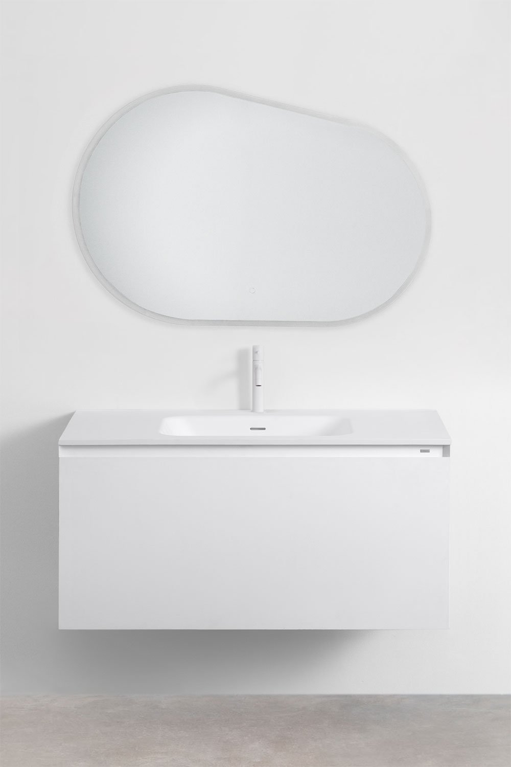 Set mobili da bagno in legno Macrae con lavabo integrato    , immagine della galleria 1