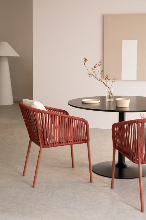 Sedia da pranzo classica Arhiza con braccioli in alluminio e corda intrecciata - Tetto rosso