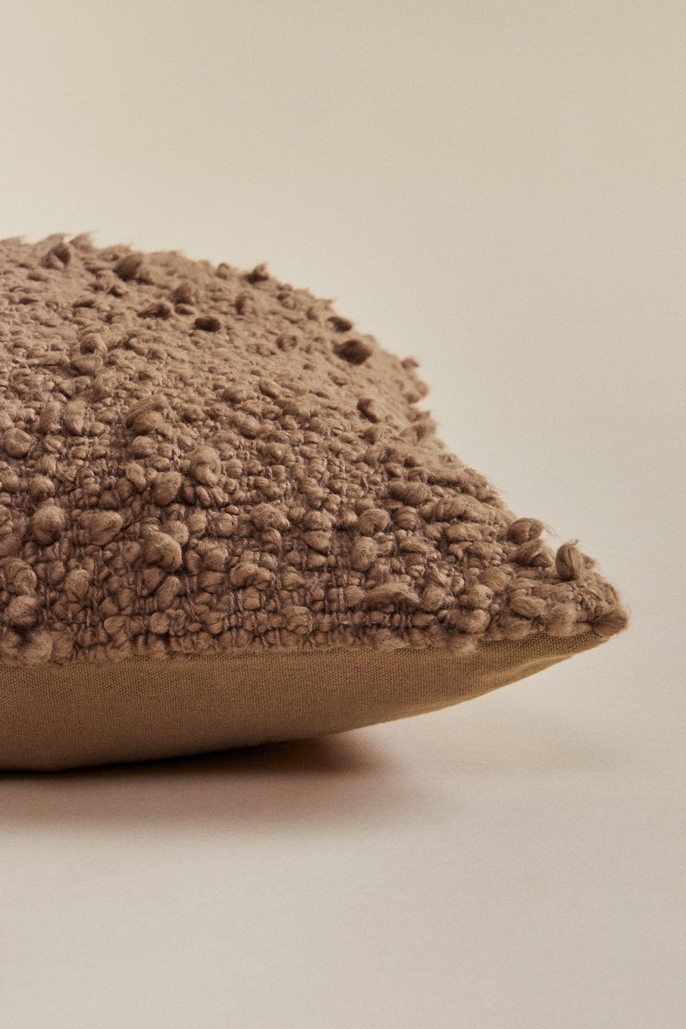 Cuscino quadrato 45x45 cm in tessuto bouclé Zanero, immagine della galleria 4