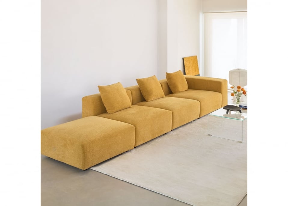 Divano modulare angolare destro a 3 pezzi con bracciolo alto e pouf (↔︎370 cm) Bruna