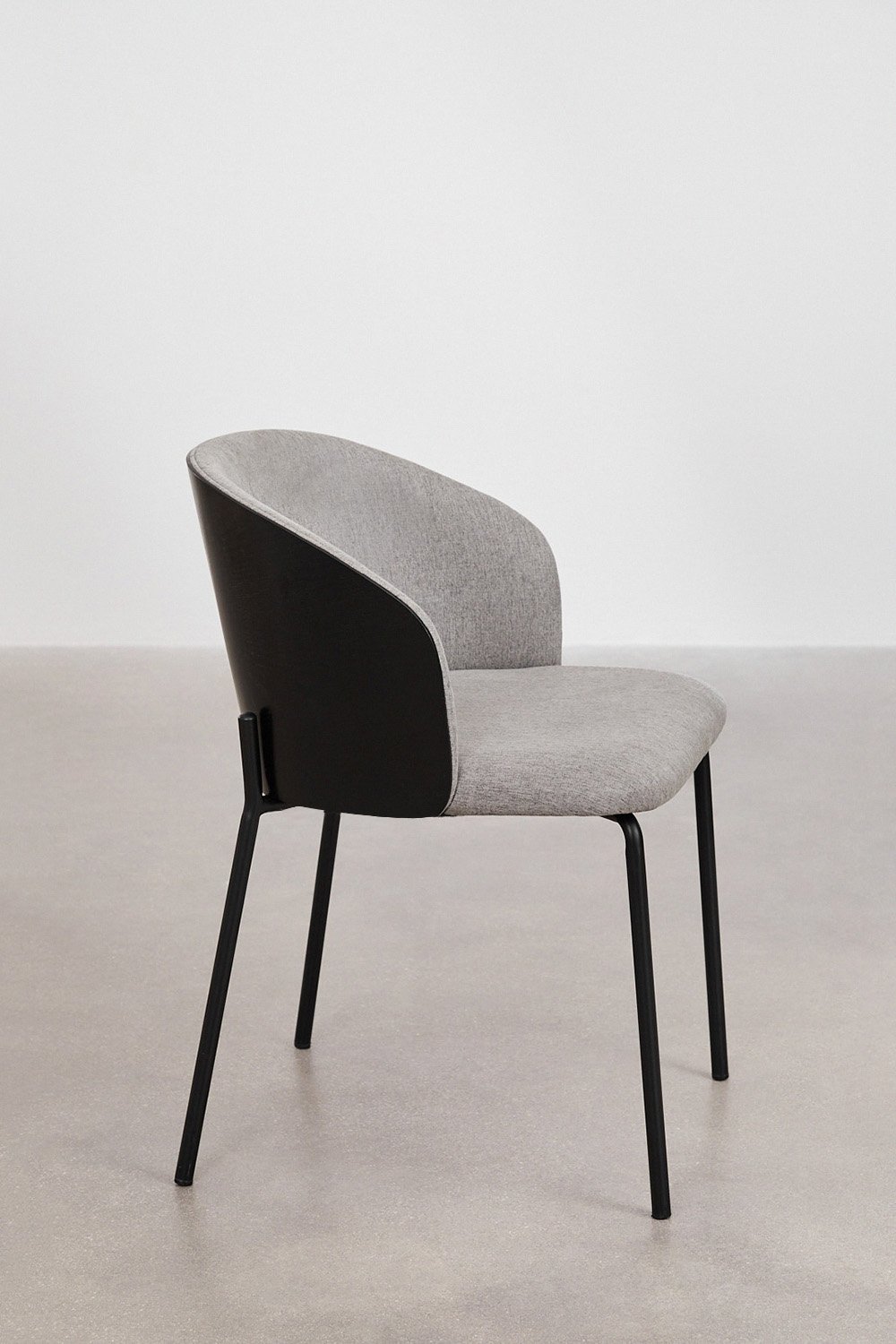 Set tavolo ovale 220x95 cm in cemento Noemi e 10 sedie da pranzo in legno imbottite Amieva, immagine della galleria 6