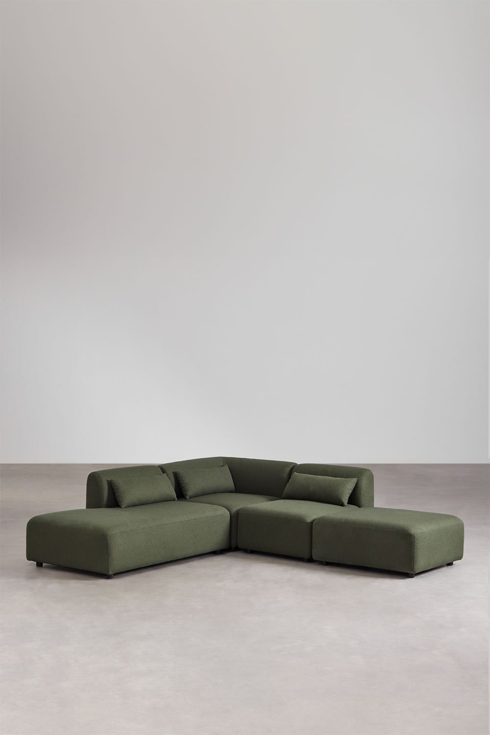 Divano angolare componibile in 3 pezzi con chaise longue sinistra e pouf Fogler, immagine della galleria 1