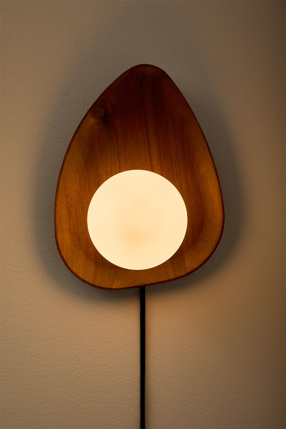 Lampada da parete in legno di acacia ↑24 cm Freidy, immagine della galleria 2