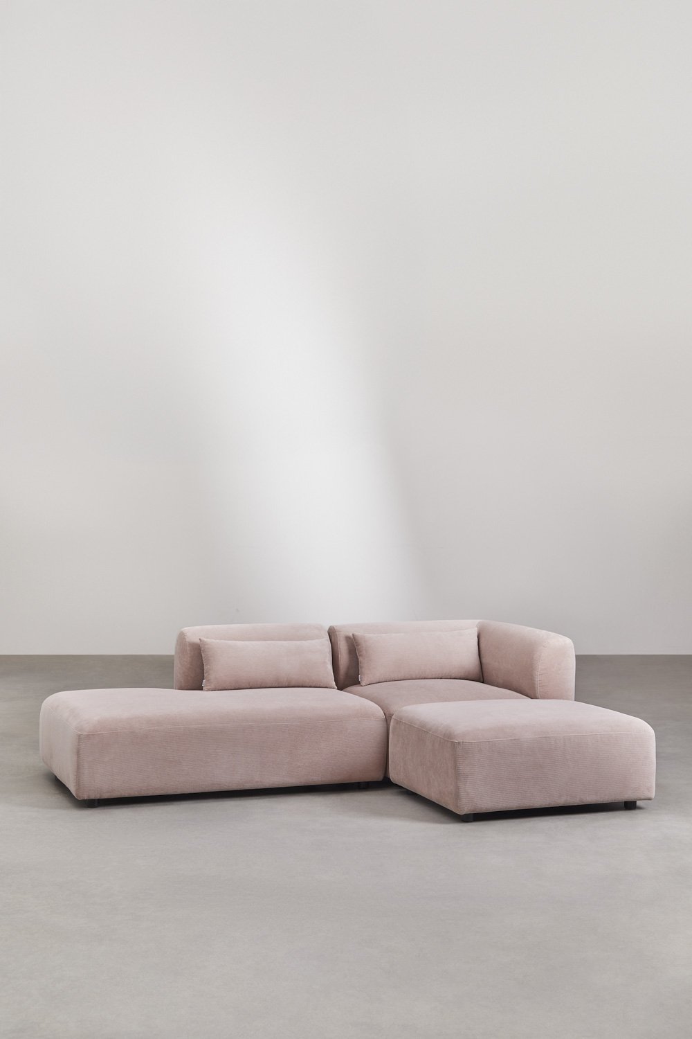 Divano componibile angolare in 2 pezzi con chaise longue sinistra e pouf Fogler , immagine della galleria 1