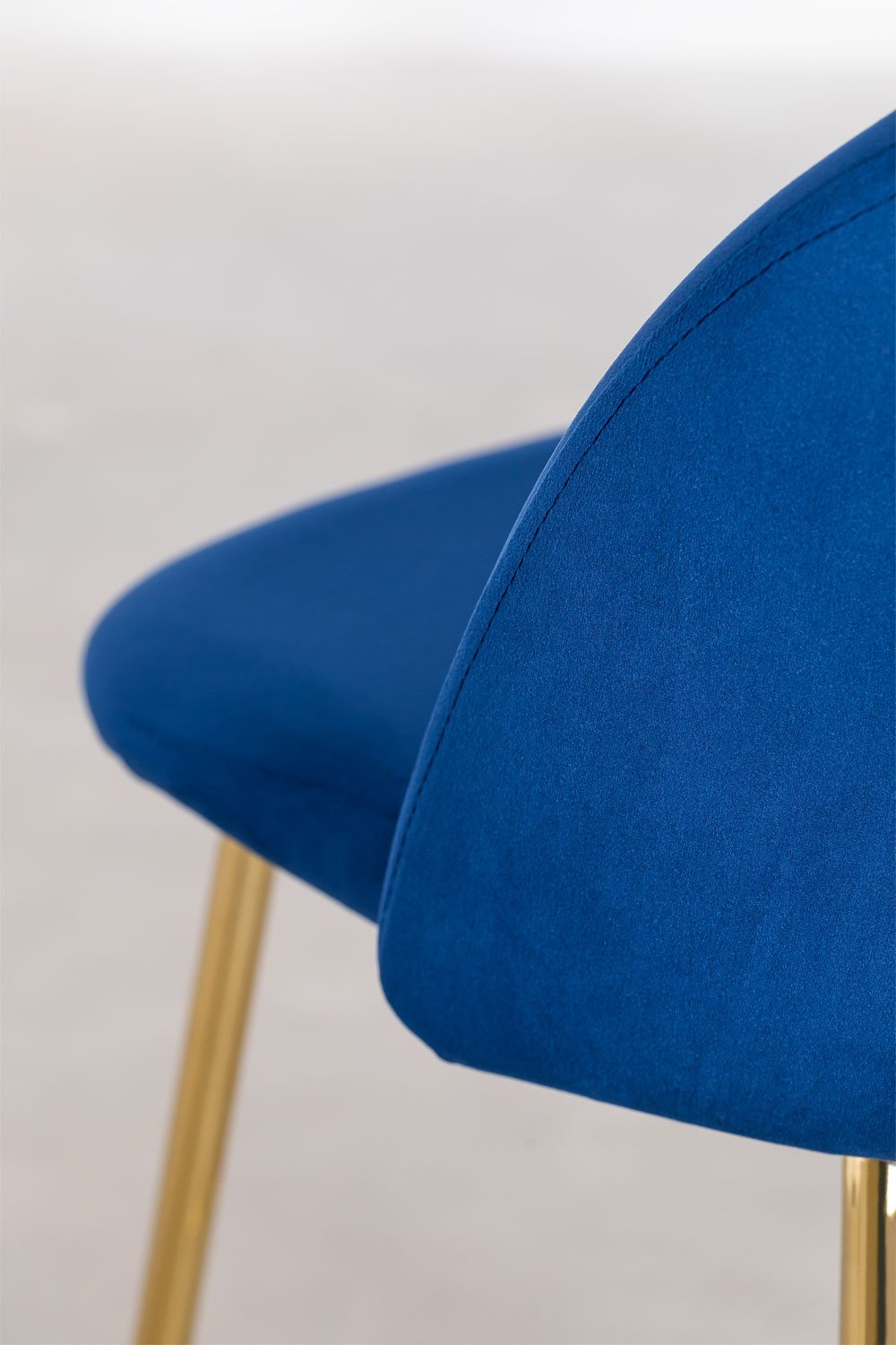 Confezione da 4 sgabelli alti in velluto Kana Design, immagine della galleria 6