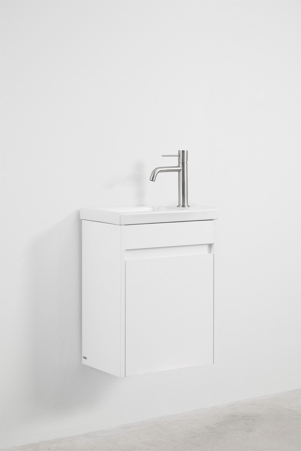 Set mobili da bagno in legno Narek con lavabo integrato, immagine della galleria 2