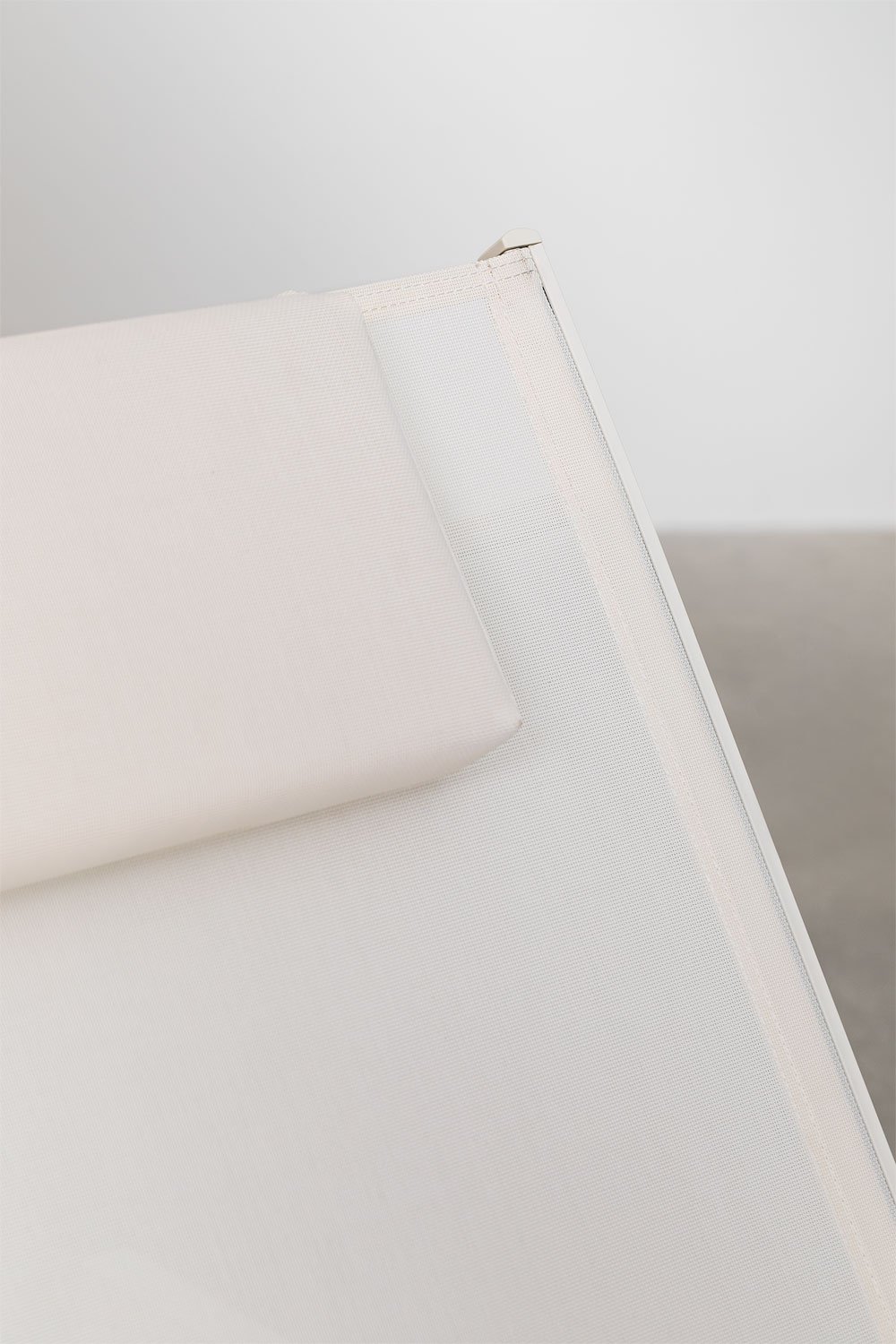 Confezione da 2 lettini prendisole reclinabili in alluminio con cuscino Akelia, immagine della galleria 5