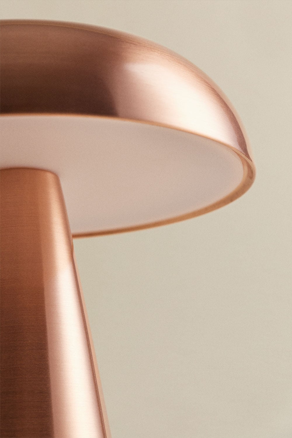 Lampada da tavolo ↑20 cm LED wireless in ferro Galina, immagine della galleria 5