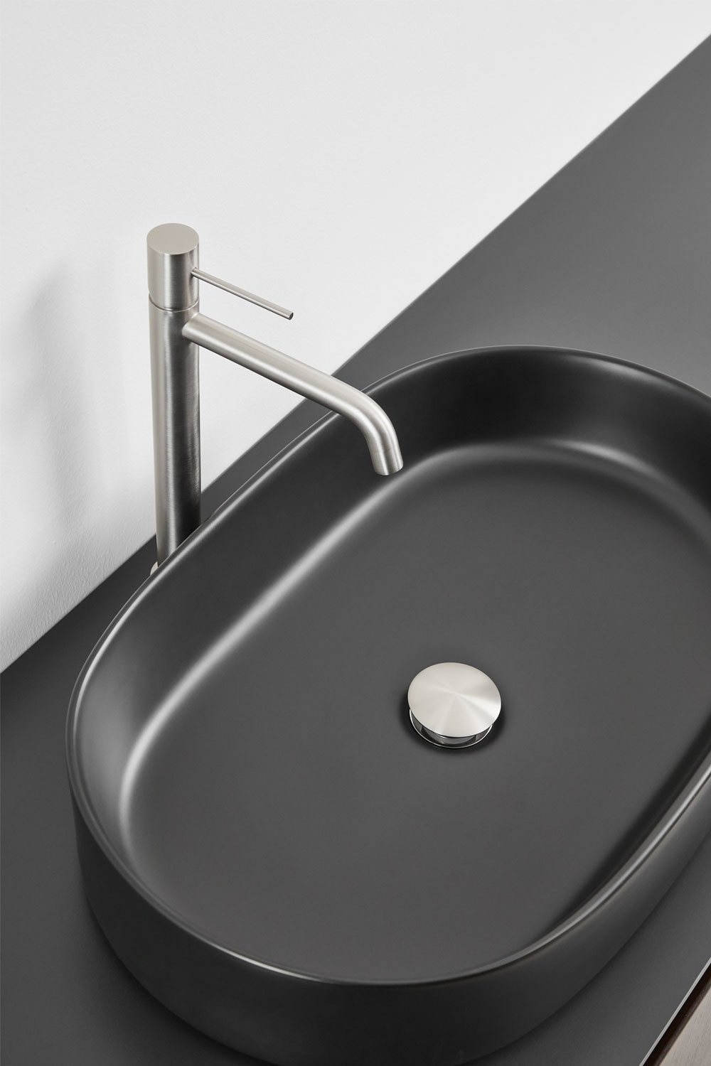 Set mobili da bagno in legno Lavena, immagine della galleria 5