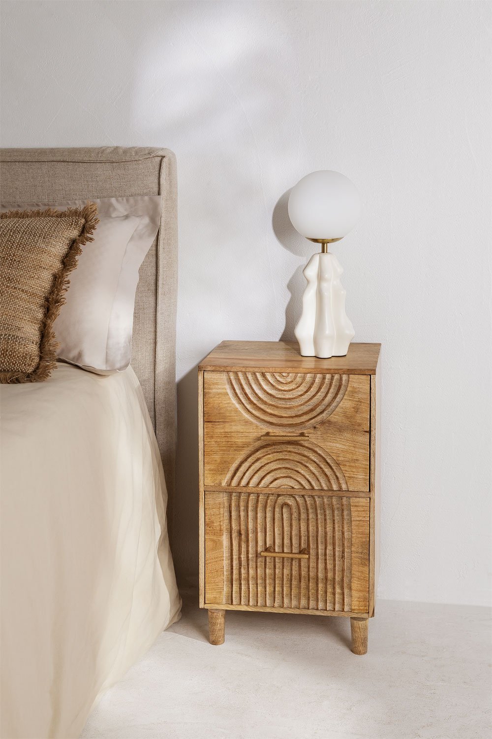 Set di 2 comodini in legno di mango Langson, immagine della galleria 1