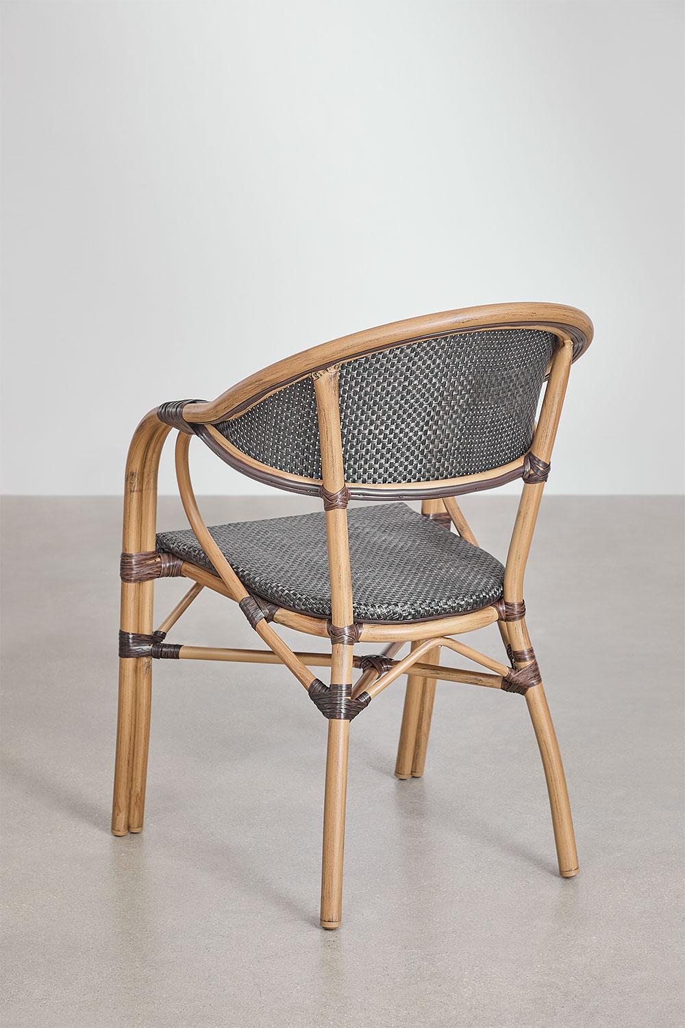 Set Di 4 Sedie Impilabili - Design Moderno E Pratico Per Interni Ed Esterni - Foto 3