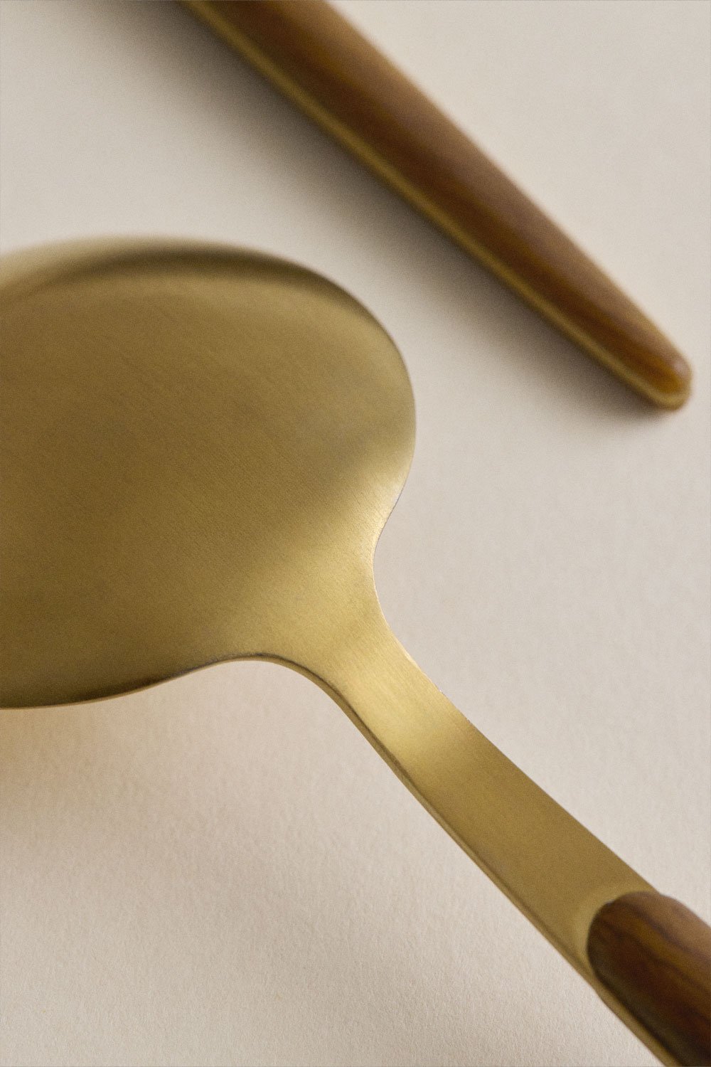 Set di posate in acciaio inox con manico effetto legno da 16 pezzi Monovar, immagine della galleria 5