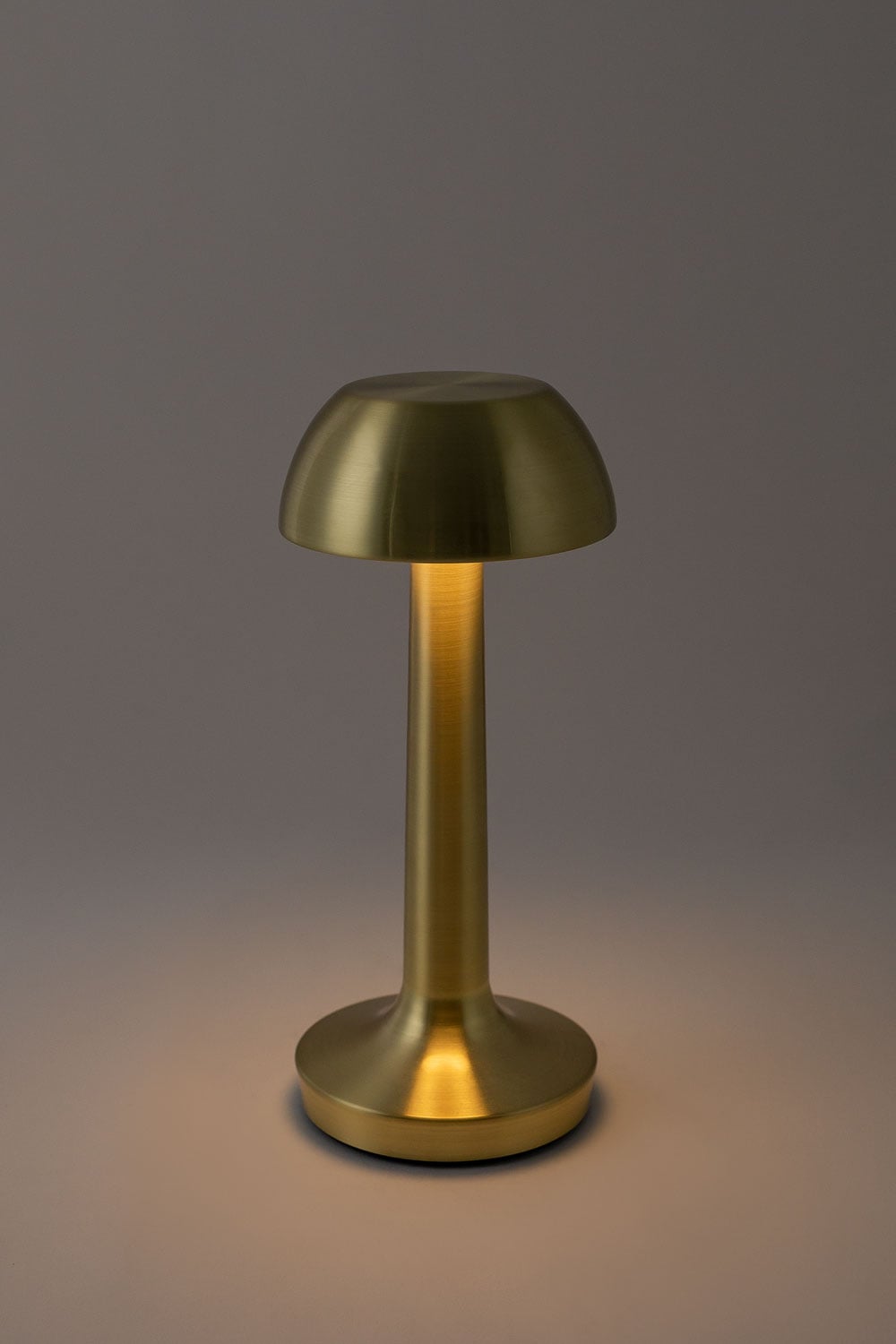 sklum Lampada da tavolo wireless a LED in ferro Myrdal Rebajas de fábrica | Hogar y jardín