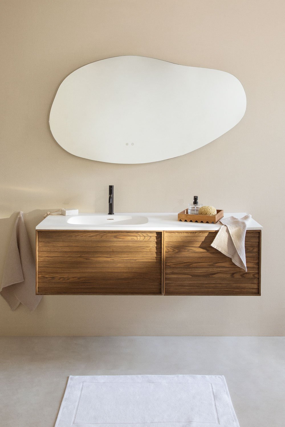 Set mobili da bagno in legno Solea con lavabo integrato, immagine della galleria 1