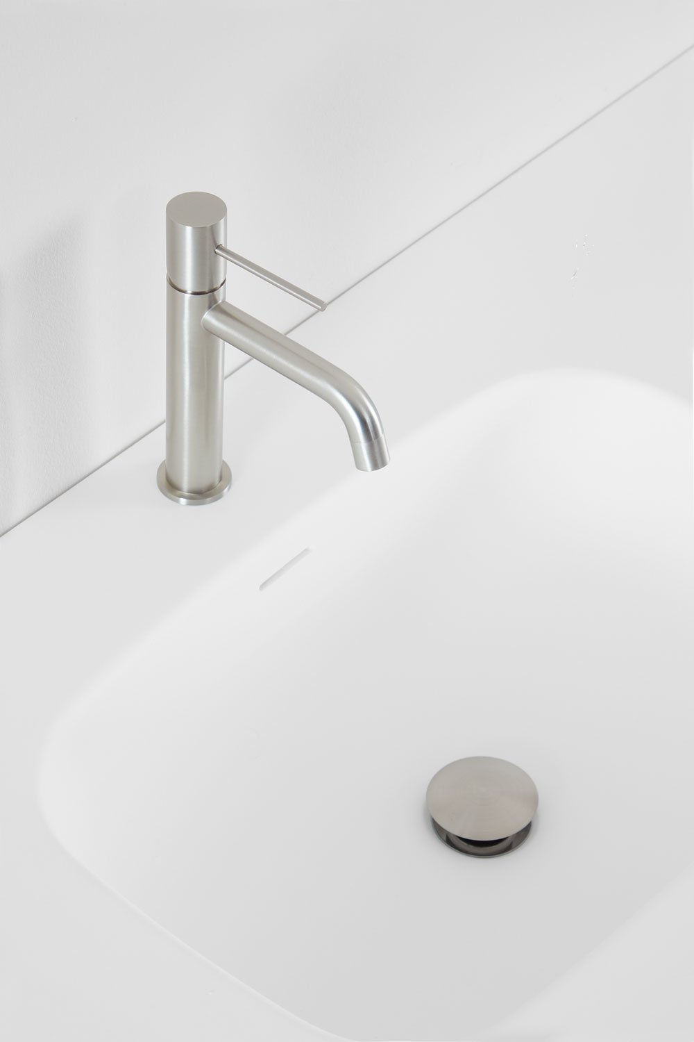 Set di mobili da bagno in legno con lavabo integrato Solea, immagine della galleria 5
