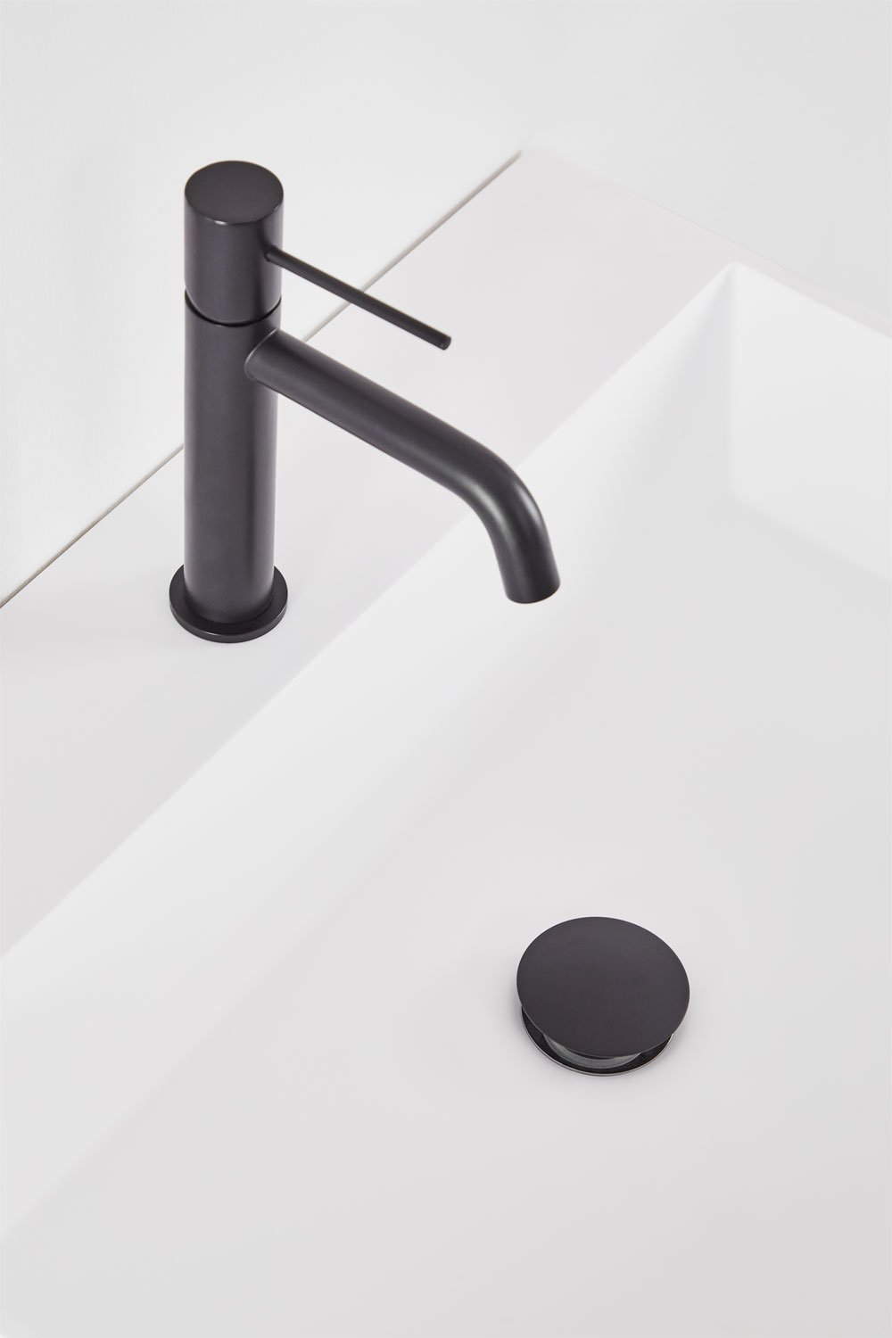 Set mobili da bagno in legno Aldeia con lavabo integrato, immagine della galleria 4
