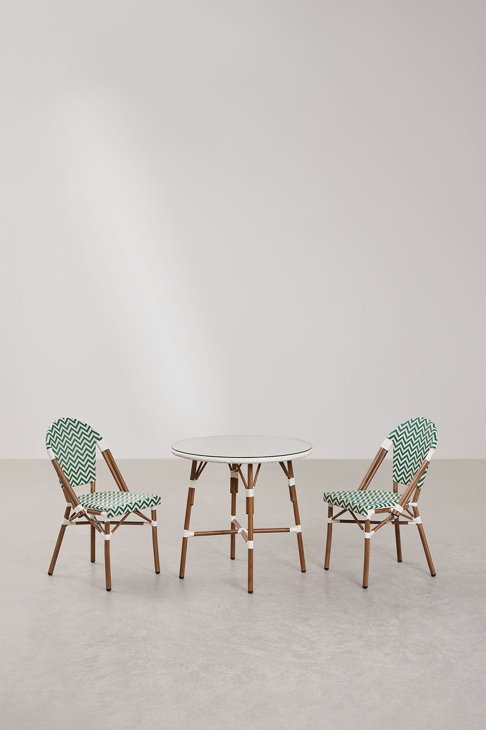 Set da tavolo rotondo Ø80 cm e 2 sedie da pranzo impilabili in alluminio e rattan sintetico Brielle Bistro, immagine della galleria 2