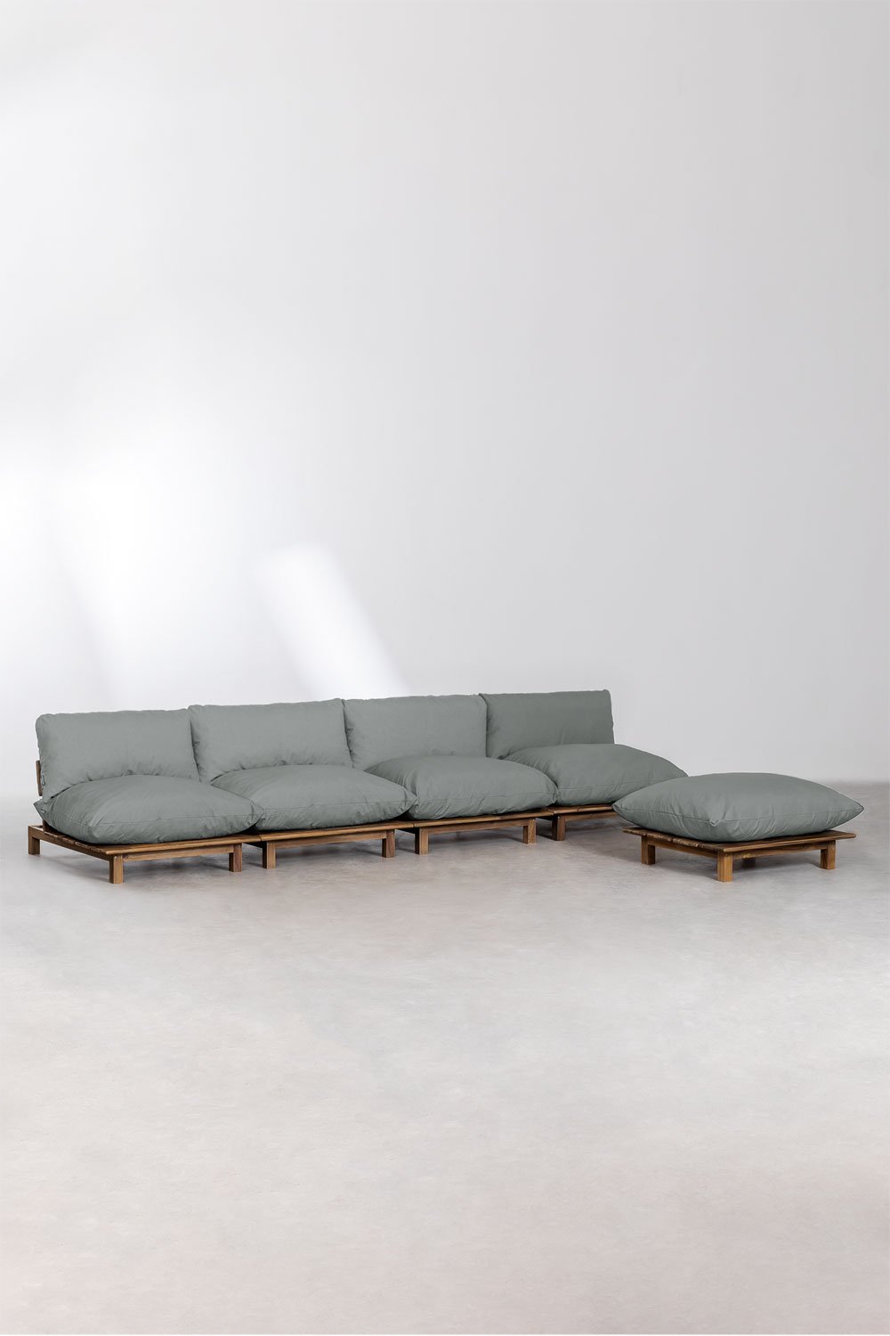 Divano reclinabile da giardino modulare a 4 pezzi con pouf in legno di acacia Brina, immagine della galleria 3