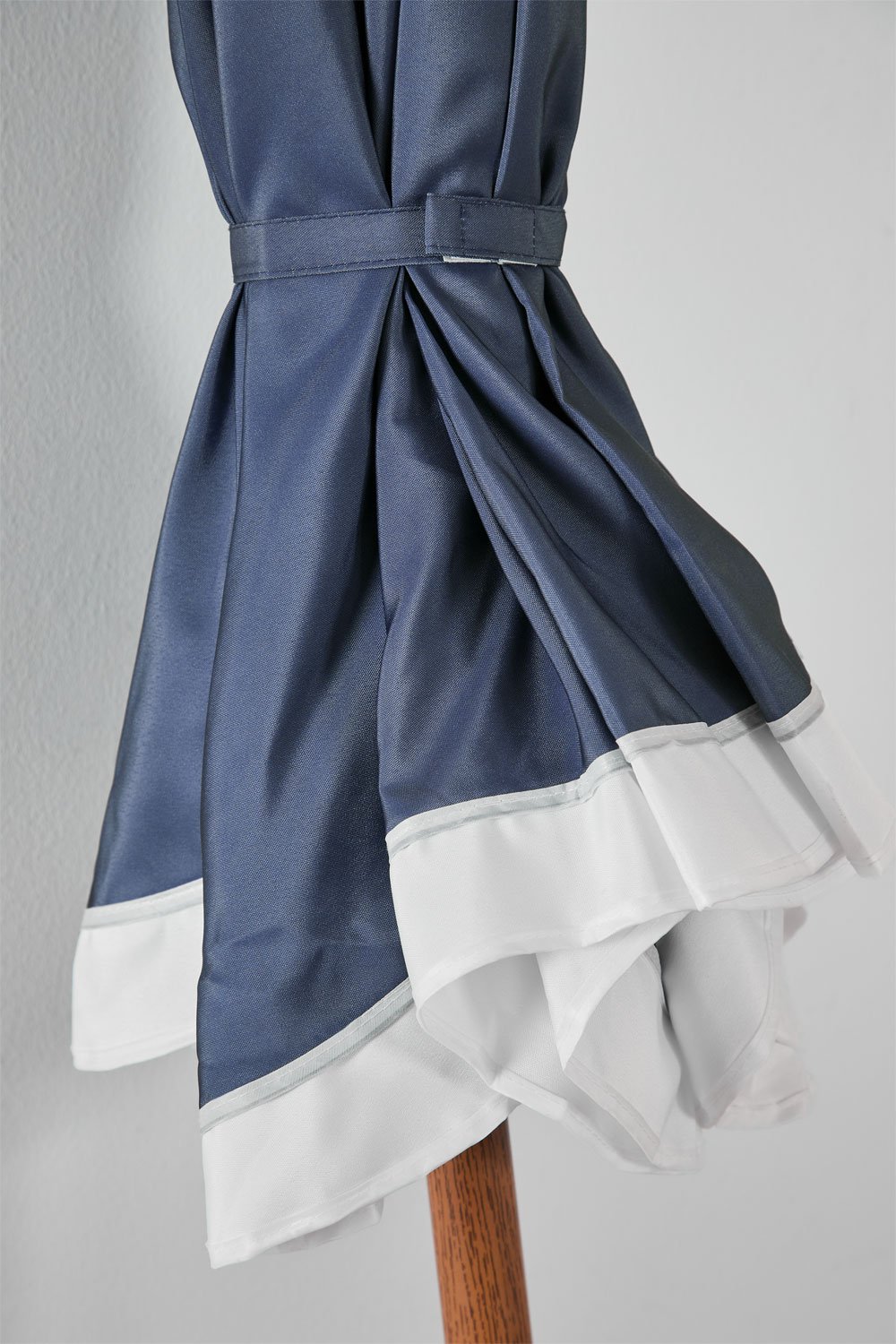 Ombrellone Jarko Ø230 cm in tessuto e acciaio, immagine della galleria 7