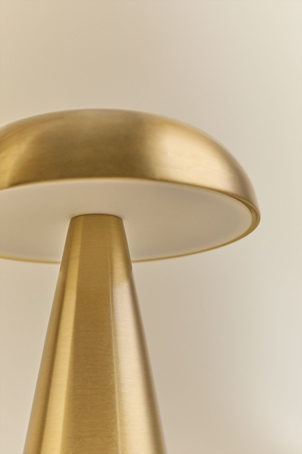 Lampada da tavolo ↑20 cm LED wireless in ferro Galina, immagine della galleria 7