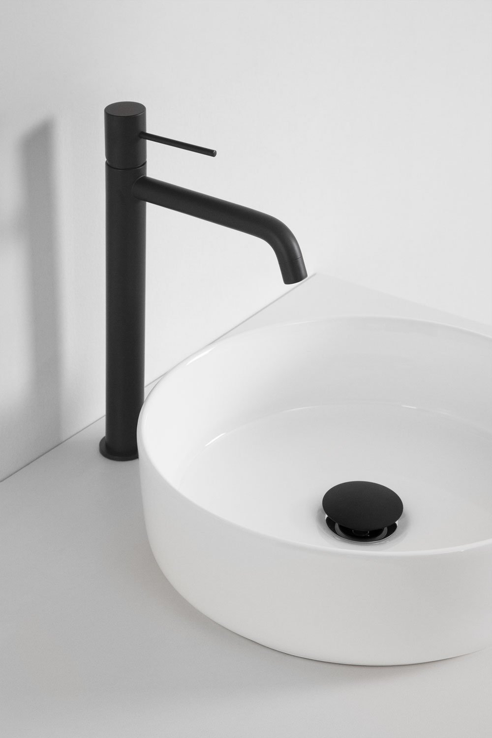 Set di mobili da bagno in legno di frassino Tedrik, immagine della galleria 4