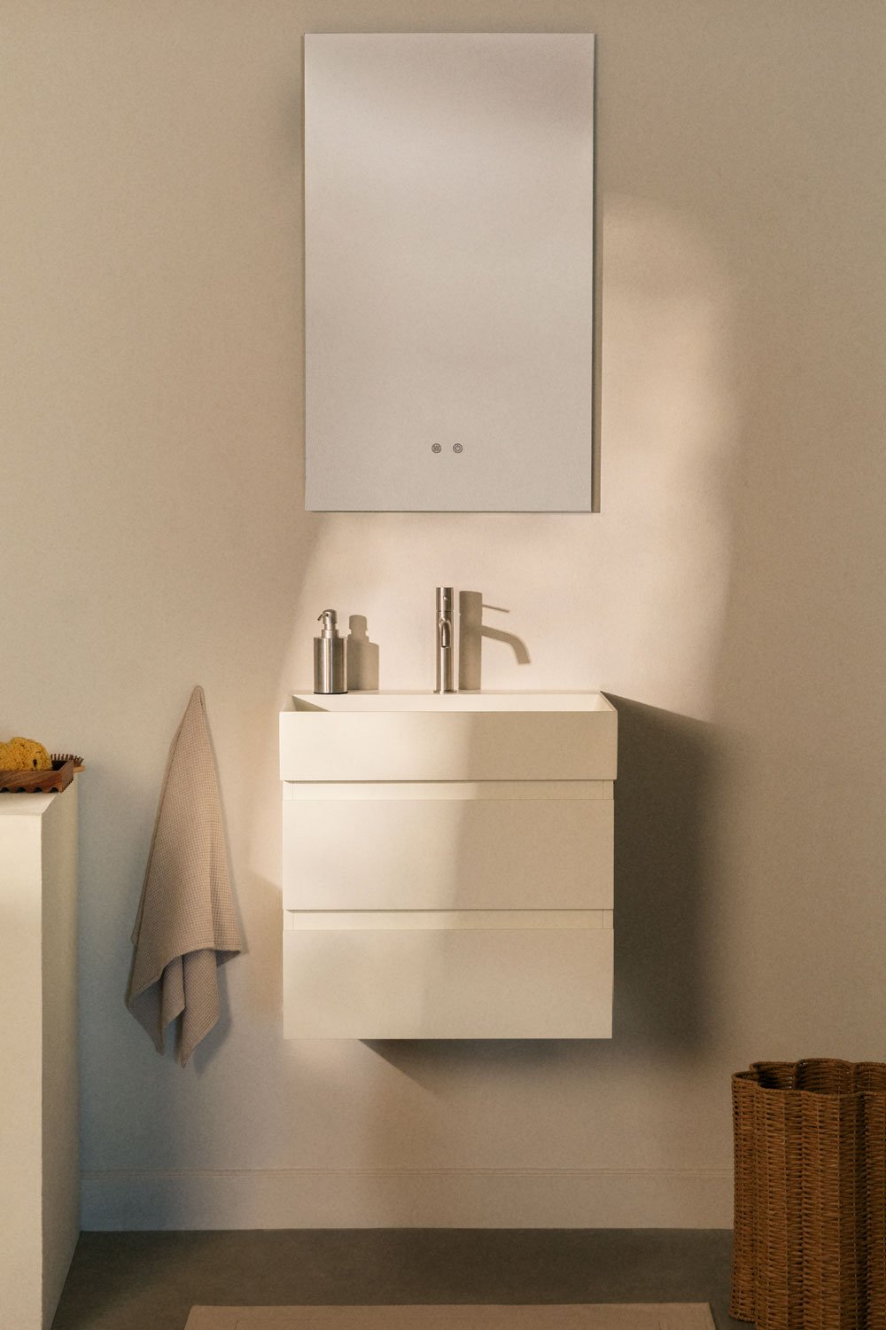 Set di mobili da bagno in legno e impiallacciatura di frassino con lavabo integrato Ona, immagine della galleria 1