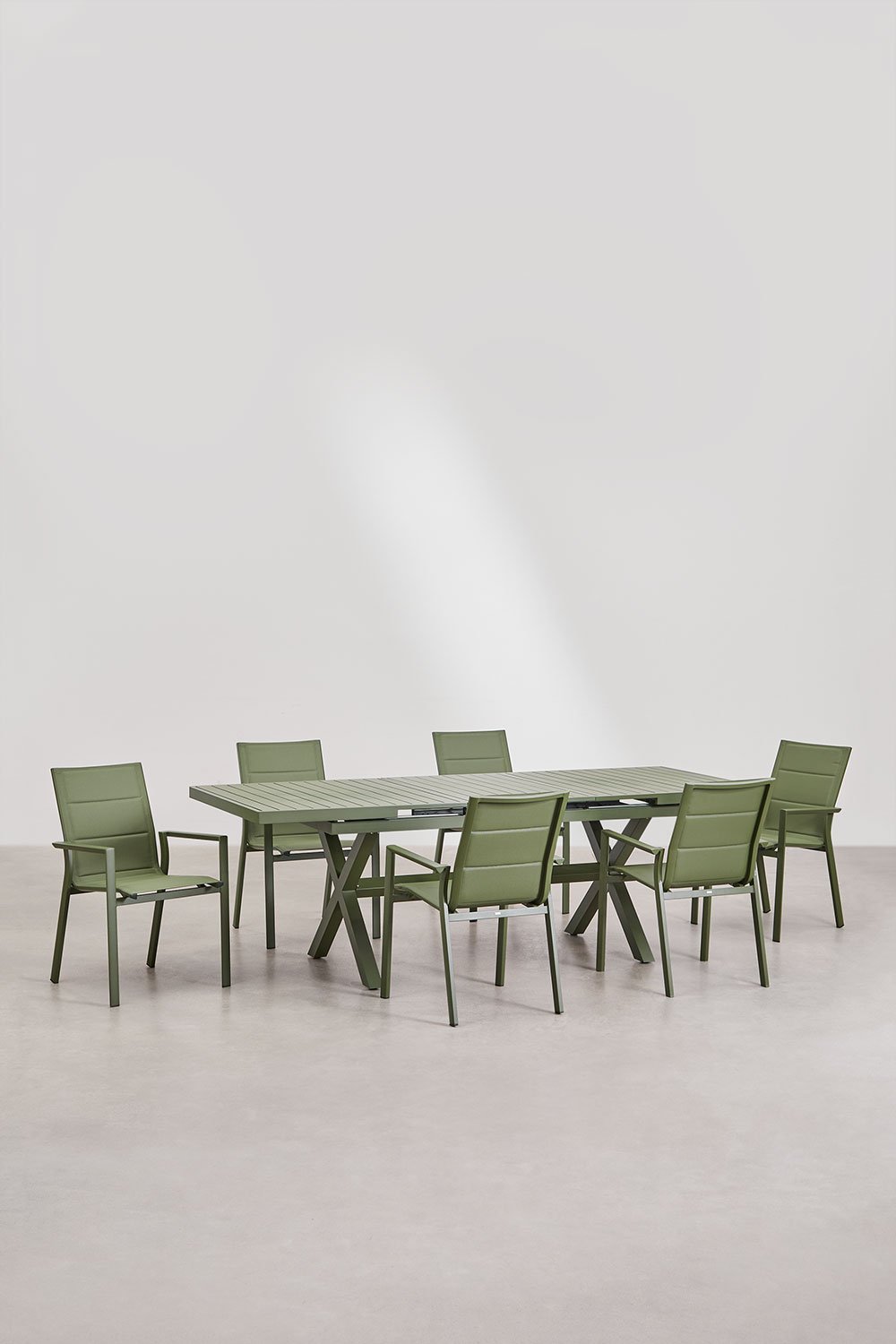 Set tavolo da giardino rettangolare allungabile 180-240x90 cm e 6 sedie da giardino impilabili con braccioli in alluminio Karena, immagine della galleria 1