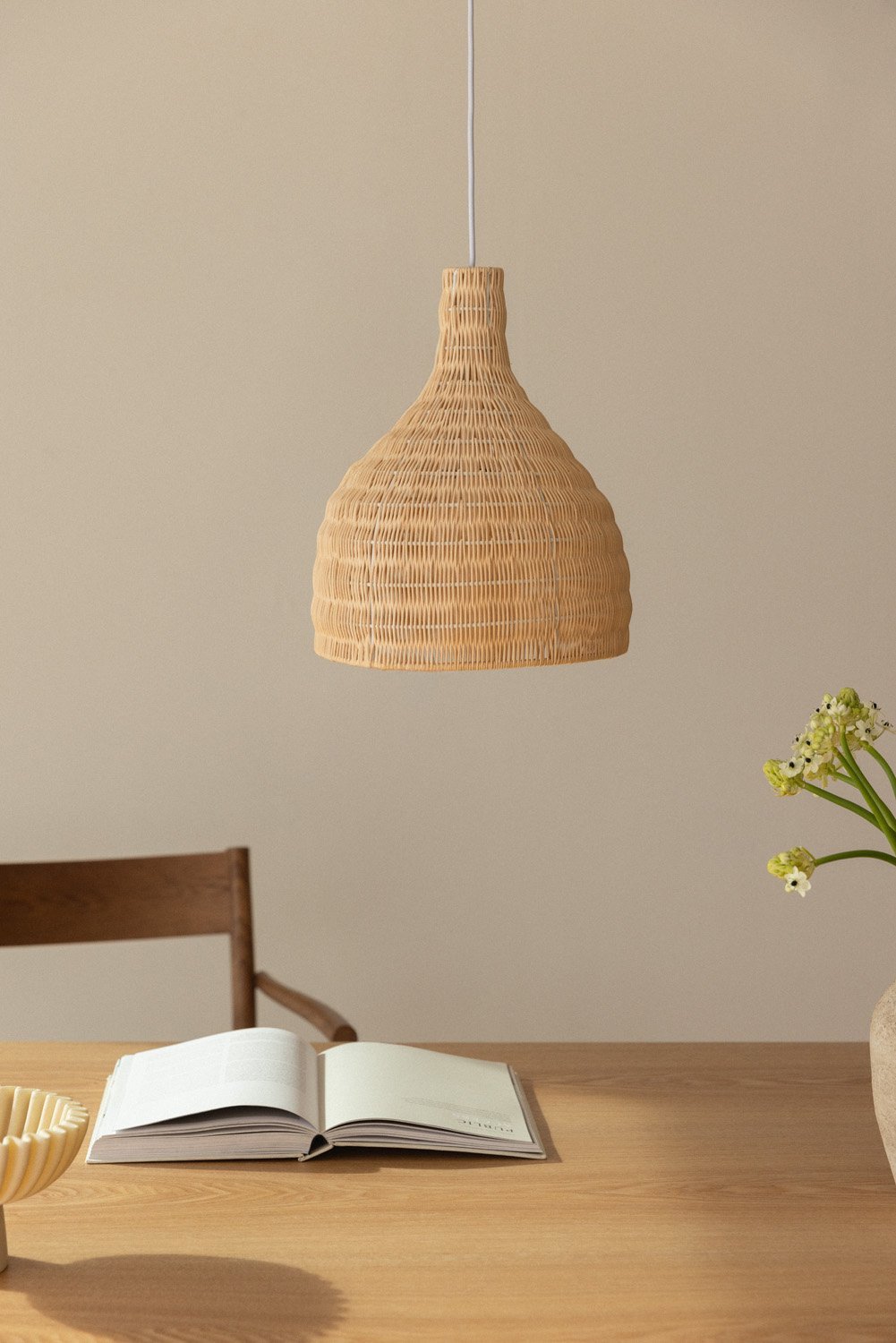 Lampada a sospensione in rattan Markle, immagine della galleria 1