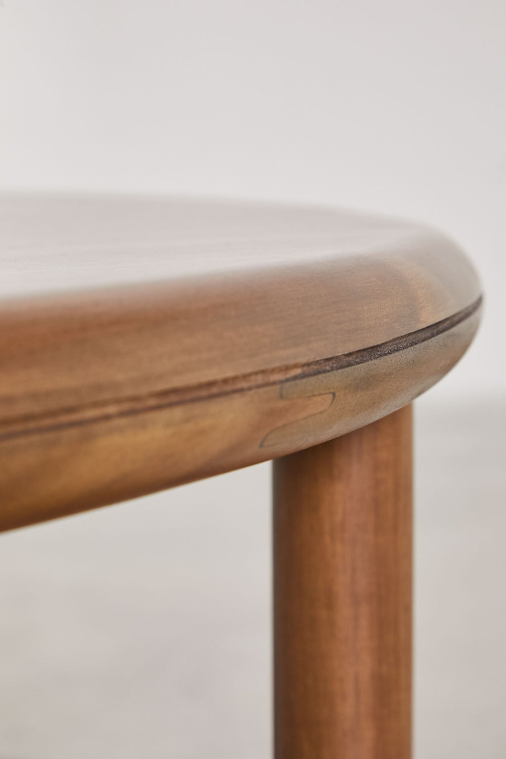 Set di 2 tavolini rotondi in legno di acacia Olivia, immagine della galleria 6