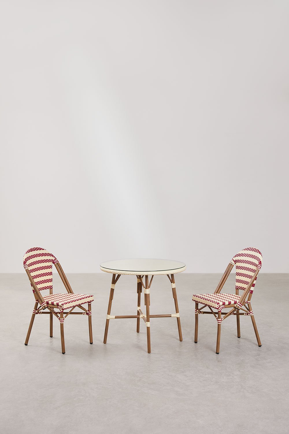 Set tavolo rotondo Ø80 cm Brielle Bistro e 2 sedie impilabili in rattan sintetico e alluminio Solange Bistro, immagine della galleria 2