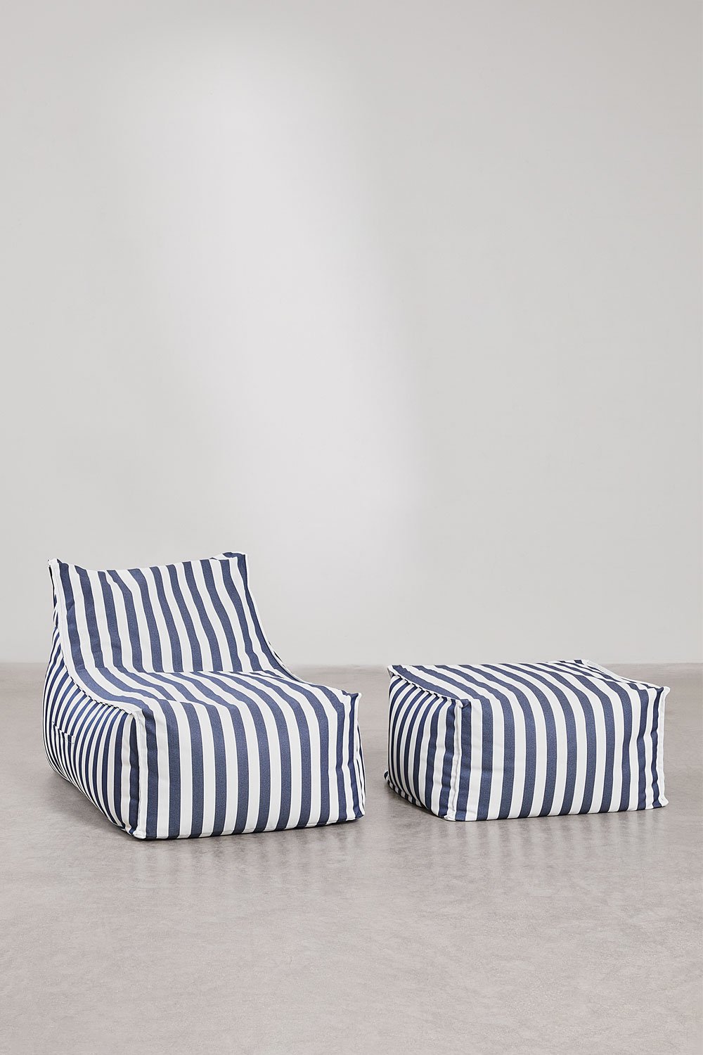 Set da giardino con poltrona e pouf in tessuto Sandel, immagine della galleria 2
