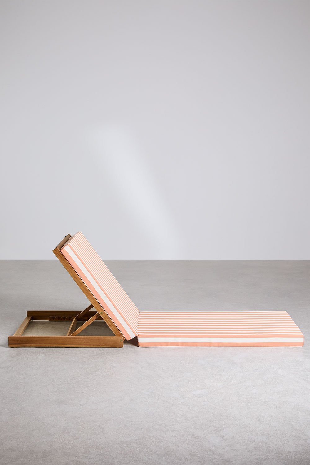 Confezione da 2 lettini prendisole reclinabili in legno di acacia Idaira, immagine della galleria 4