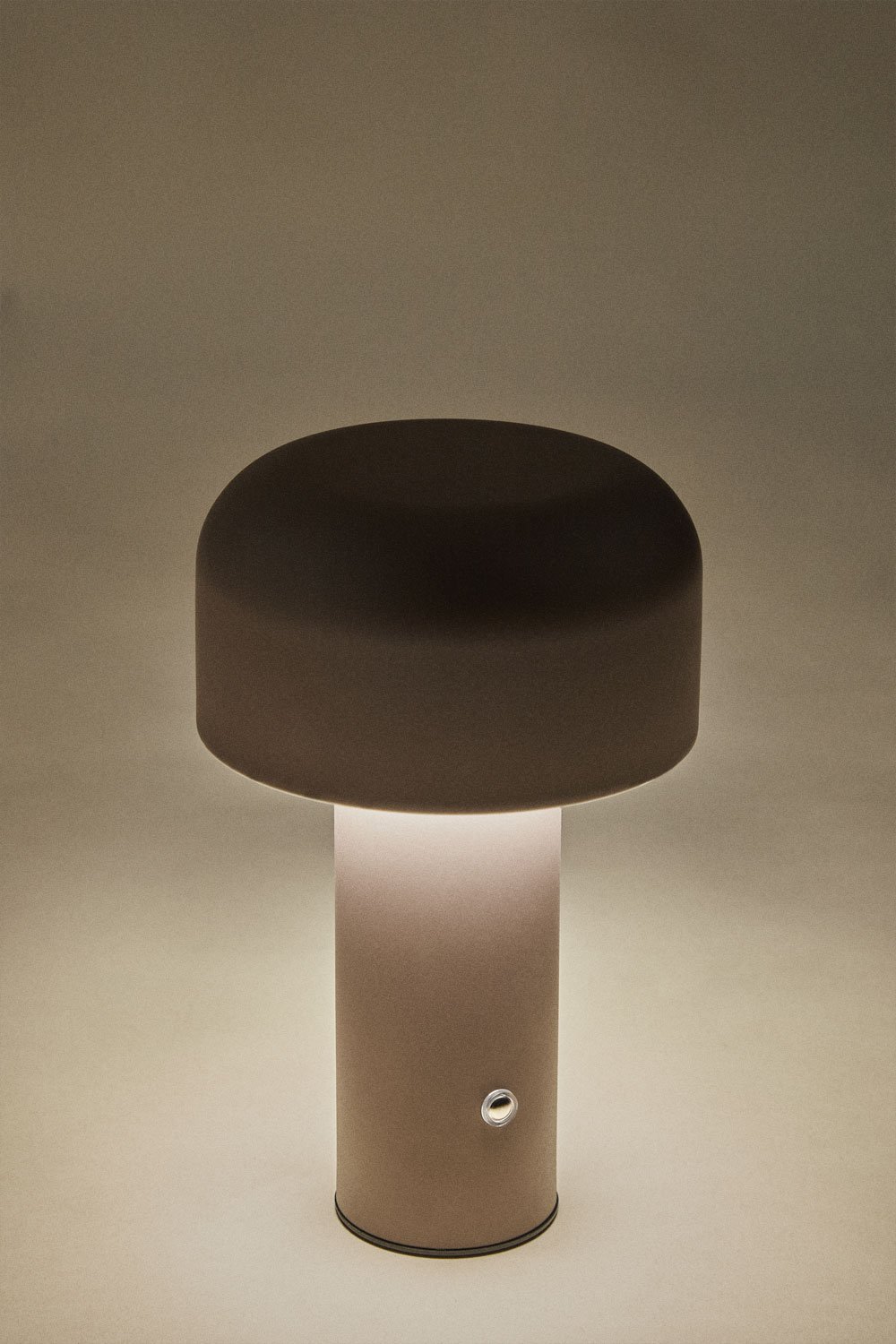 Lampada da tavolo LED wireless per esterni in ferro Loentia, immagine della galleria 3