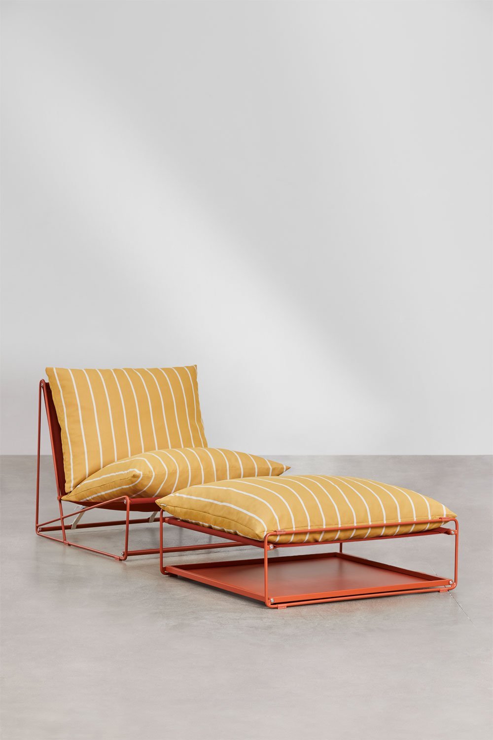 Set da giardino con poltrona e pouf convertibile Amaro, immagine della galleria 1