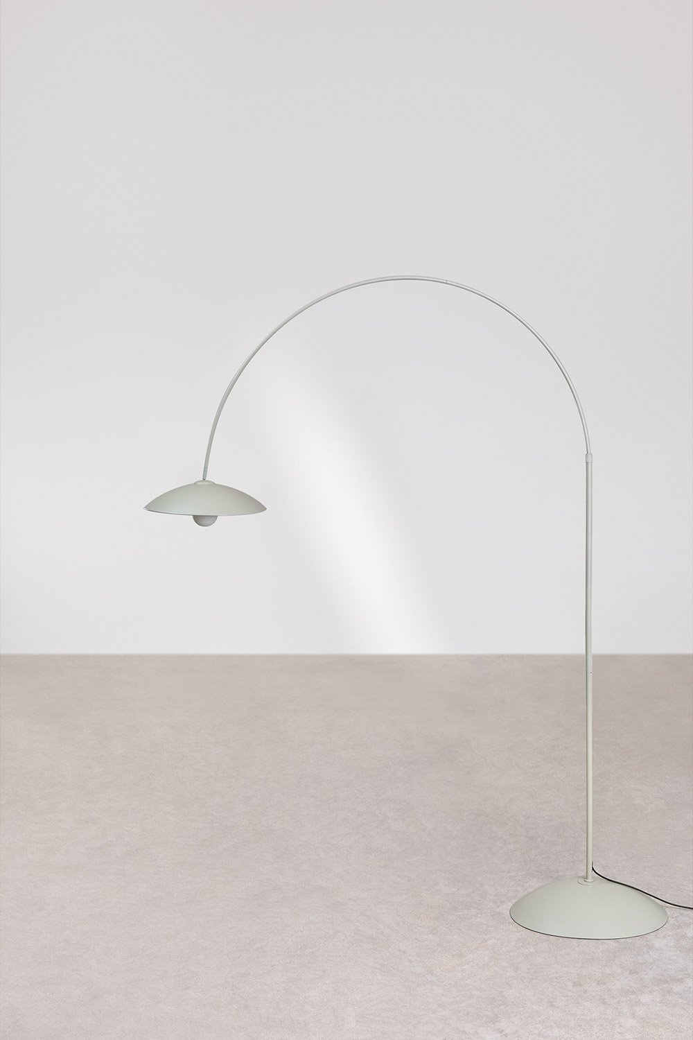 Lampada da terra per esterni in ferro Lomira, immagine della galleria 4