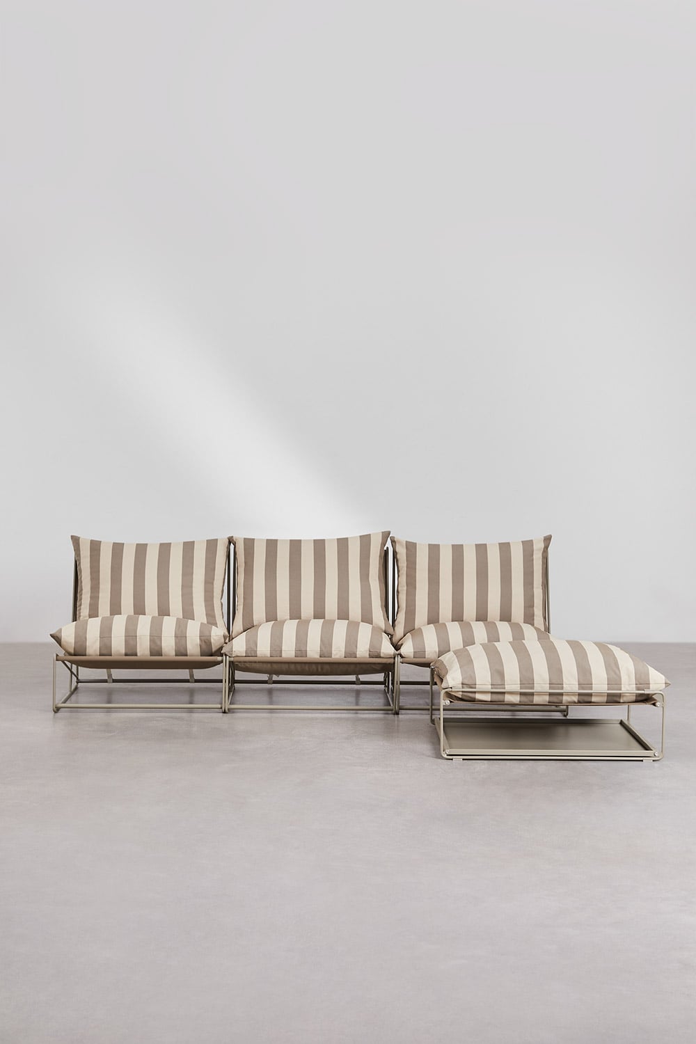 Divano modulare da giardino a 3 pezzi con pouf convertibile Amaro, immagine della galleria 5