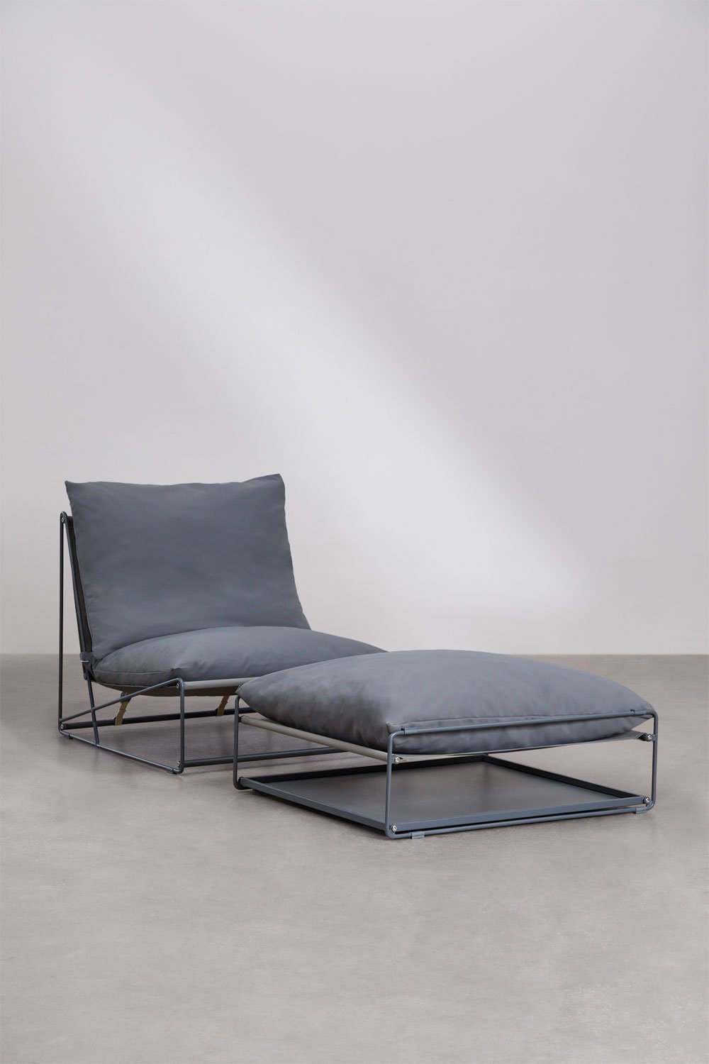 Set da giardino con poltrona e pouf convertibile Amaro, immagine della galleria 1