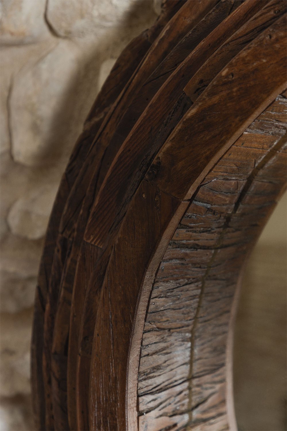 Specchio da parete rotondo in legno riciclato Ø90 cm Malbork, immagine della galleria 2