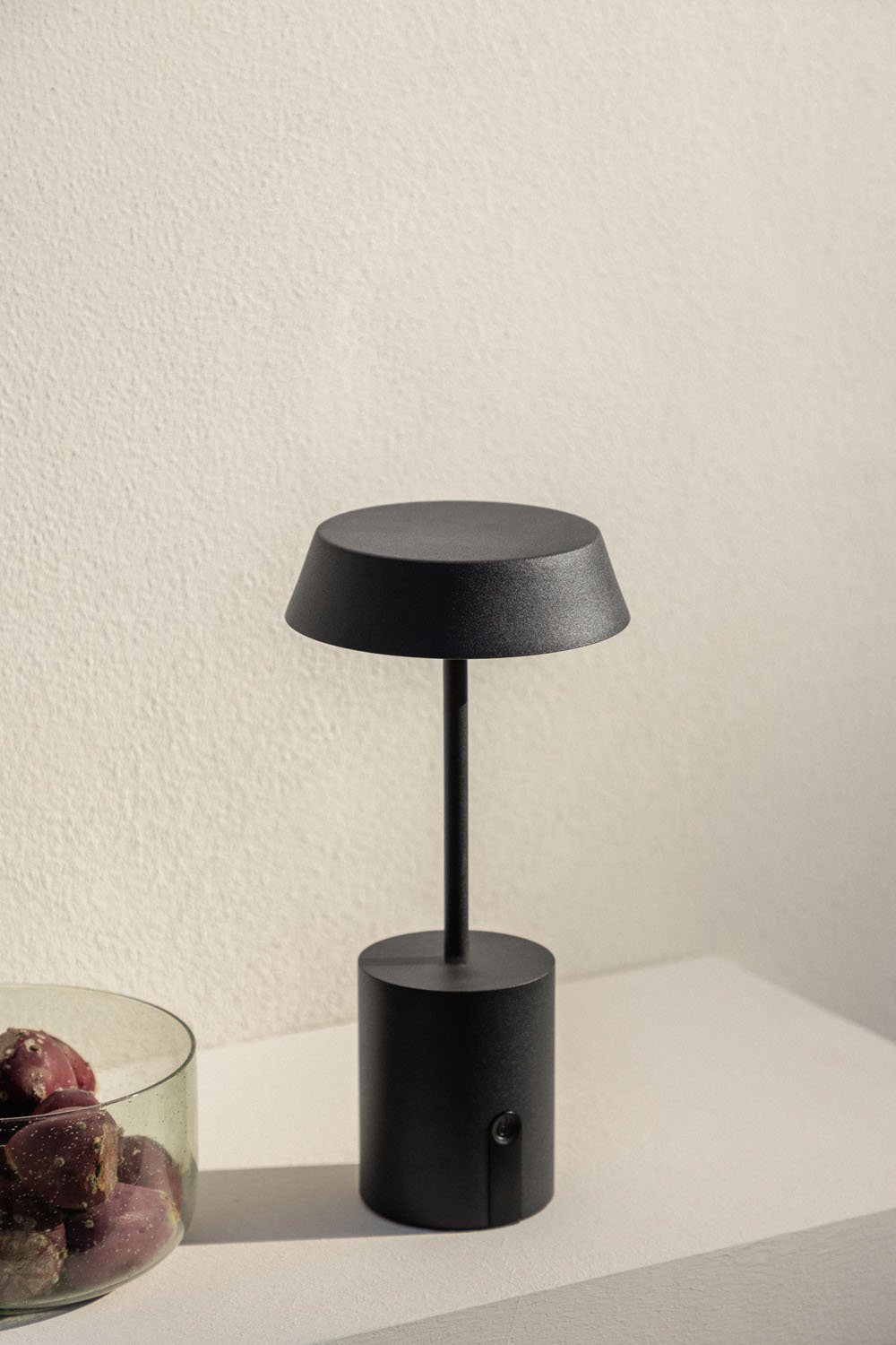Lampada da tavolo LED senza fili per esterni Uliana, immagine della galleria 1