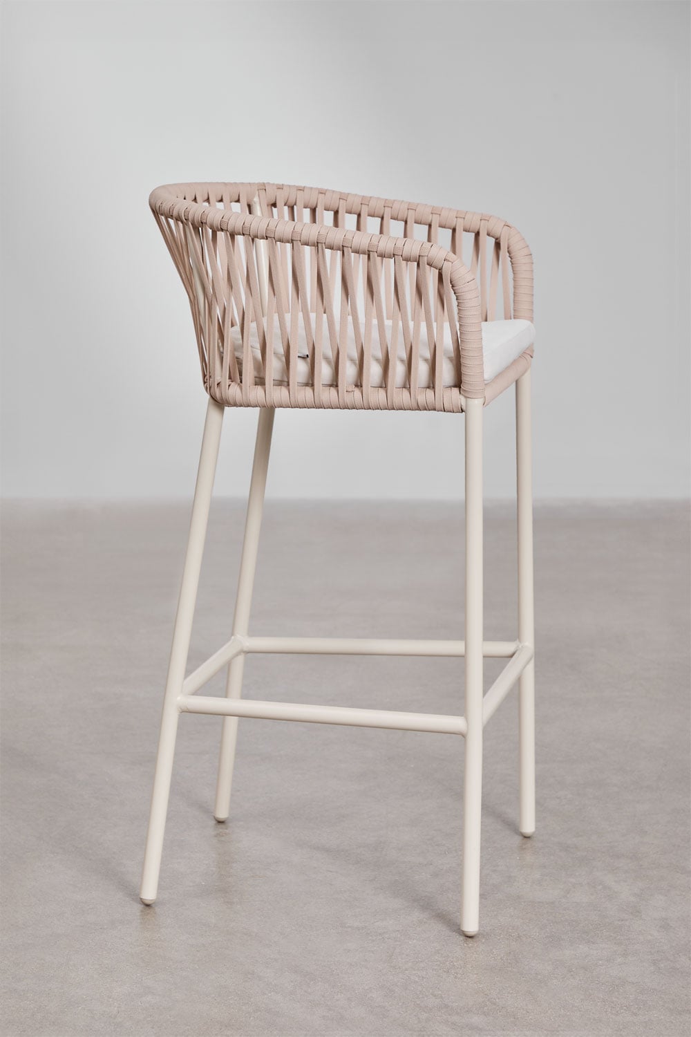 Set di 4 sgabelli alti con braccioli in corda intrecciata Arhiza, immagine della galleria 2