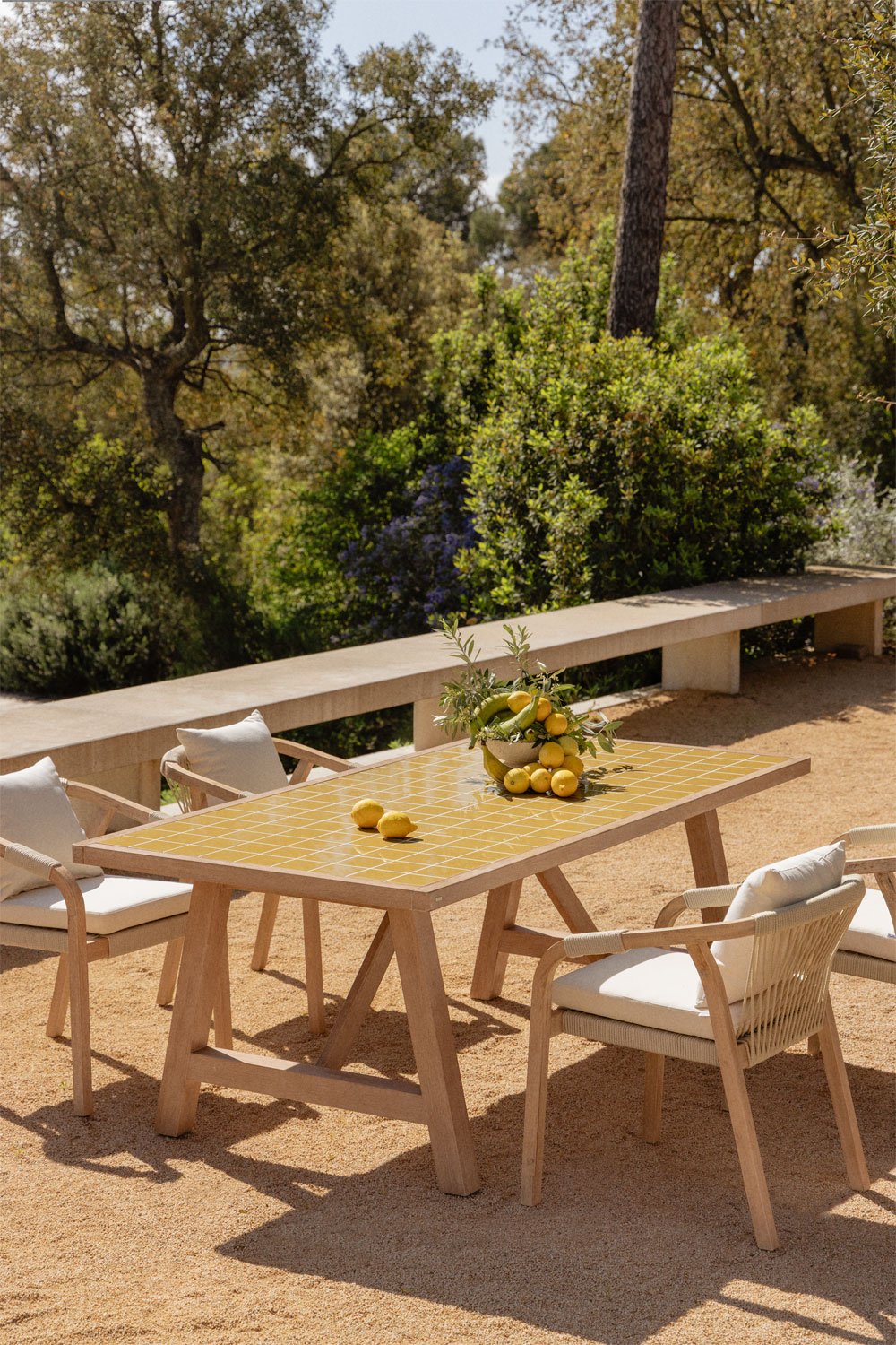 Tavolo da giardino rettangolare 200x100 cm in legno di acacia e piastrelle Dubai, immagine della galleria 1