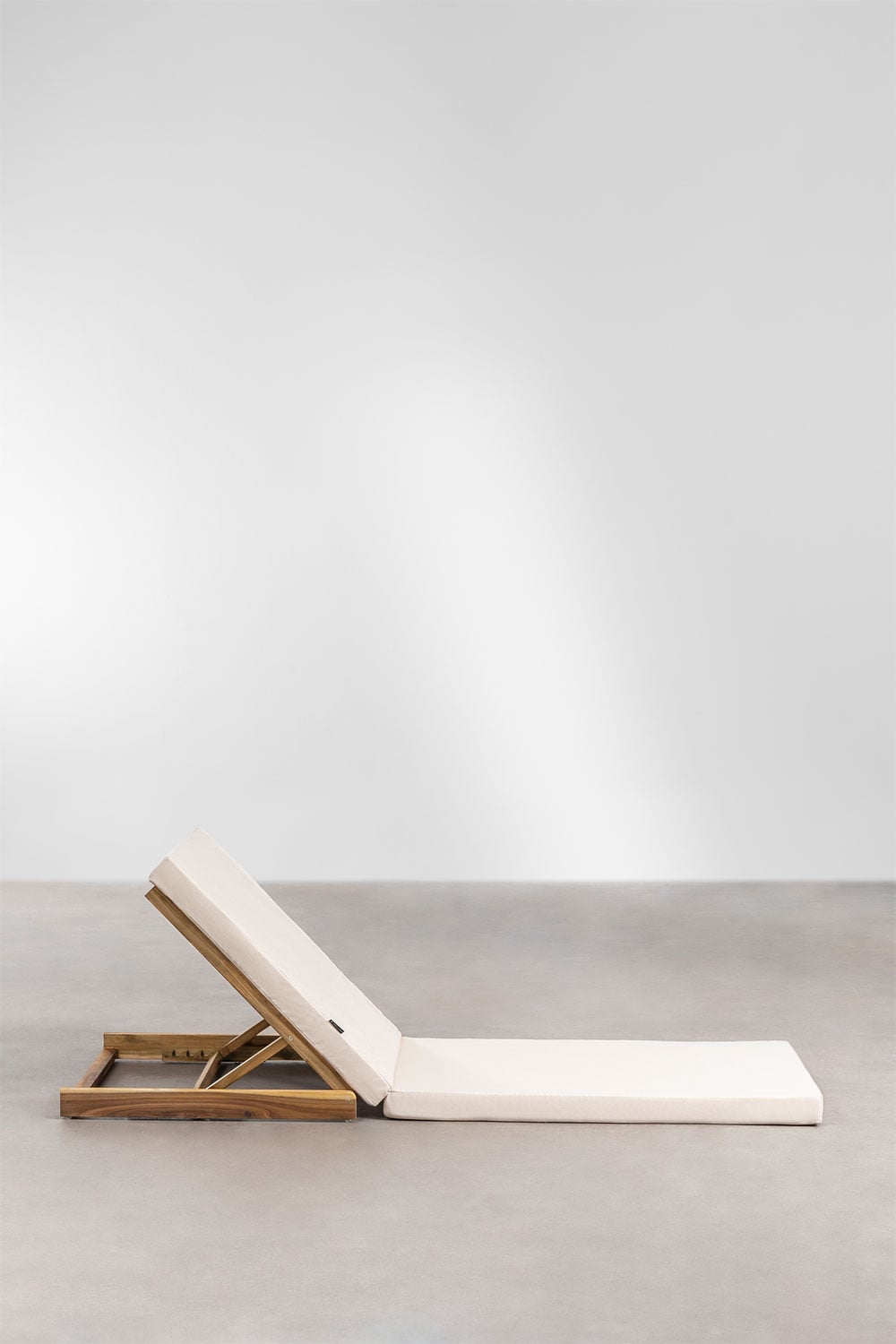 Confezione da 2 lettini prendisole reclinabili in legno di acacia Idaira, immagine della galleria 3