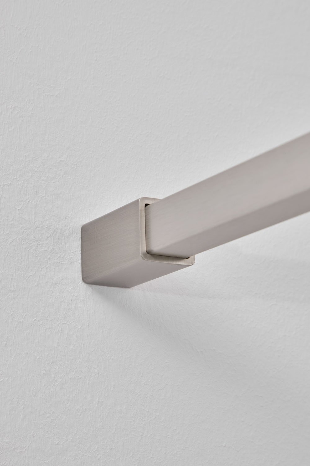 Parete doccia fissa con vetro temperato da 8 mm e alluminio Bristol, immagine della galleria 5